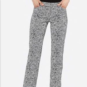 Express NWT Low Rise Barely Boot Editor